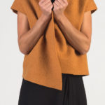 マーモット WOOL PANELED CROP VEST Black cotton cropped vest | Marni